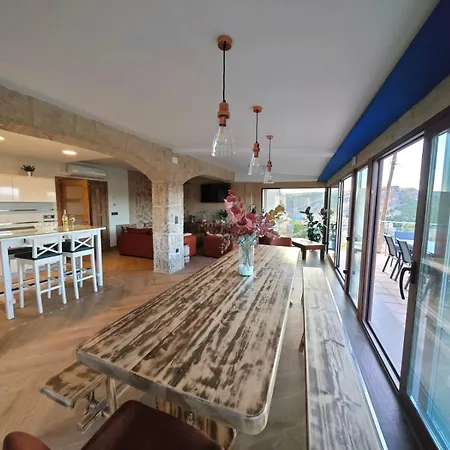بيت للعطل Torre Belvedere نويفالوس